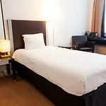Progress Hotel
