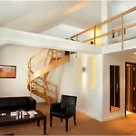 Progress Hotel