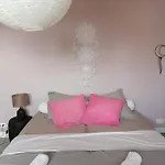 Chambre double Lilas et uniquement femmes