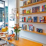 Happy Guesthouse - Grand Place