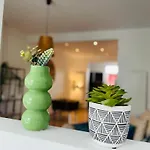 Downtown Quiet And Peacefull Apartment