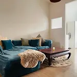 Downtown Quiet And Peacefull Apartment