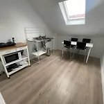 Schaerbeek Room 2