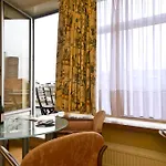 B-Aparthotels Louise