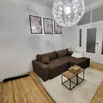 Appartement Style Haussmannien 1 Bedroom