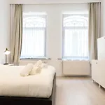 Apartment In Brussels, Degroux By Homenhancement Sa