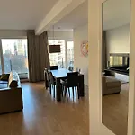 2 Bedroom Apartment In Center With Balcony
