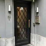 Two Bedroom Flat - Hyper Center Brussels