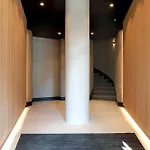 Modern Central 1Br Suite - 90 Sqm