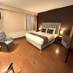 Escale Hotel
