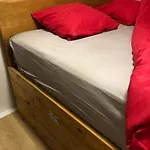 Good Hotel In Brussel Sweet Cozy