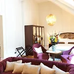 Hotel Fleur De Ville