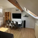 European District Apartment Thirteen