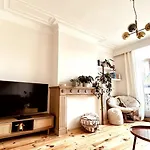 Bright And Cozy Apartment In Brussels