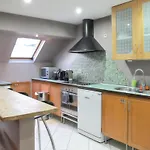 Spacious Apartment With City View In Brussels 100 M² + Terrace