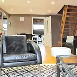 Spacious Apartment With City View In Brussels 100 M² + Terrace