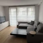 Appartement Spacieux Et Confortable - 2 Chambres - 4P - Garage