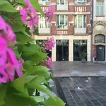 Es Hostel