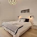 Grand Place Luxury Apartment