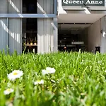 Hotel Queen Anne