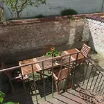 Flagey Terrace Design Residence