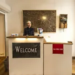 Rentbynight Aparthotel