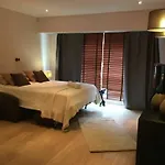 Apartment With 2 Bedrooms In Uccle, With Enclosed Garden And Wifi