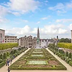 Super Flat Next Grand Place