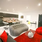 Luxurious Apartment