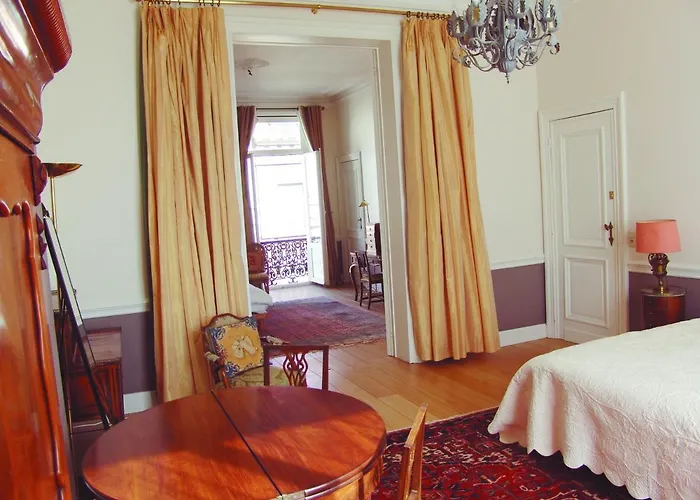 Louise Chatelain Suites