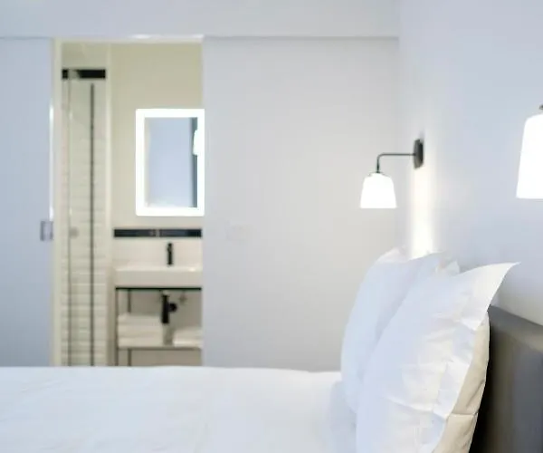 Fabulous Apartments In Chatelain Area