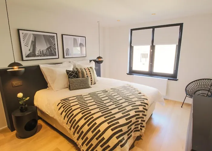 Grand Place Apartments 7