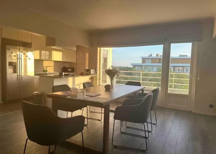 Clam，Grand Apartment In Uccle