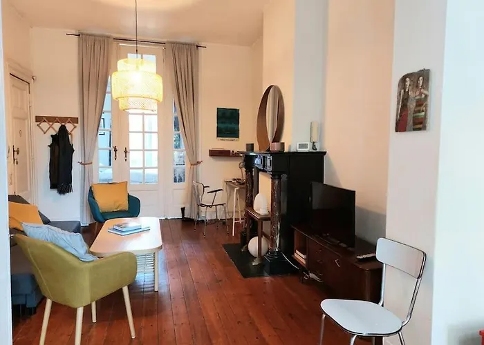 Chatelain Residence