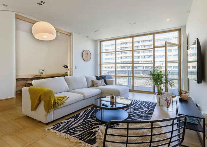 Couronne Apartments