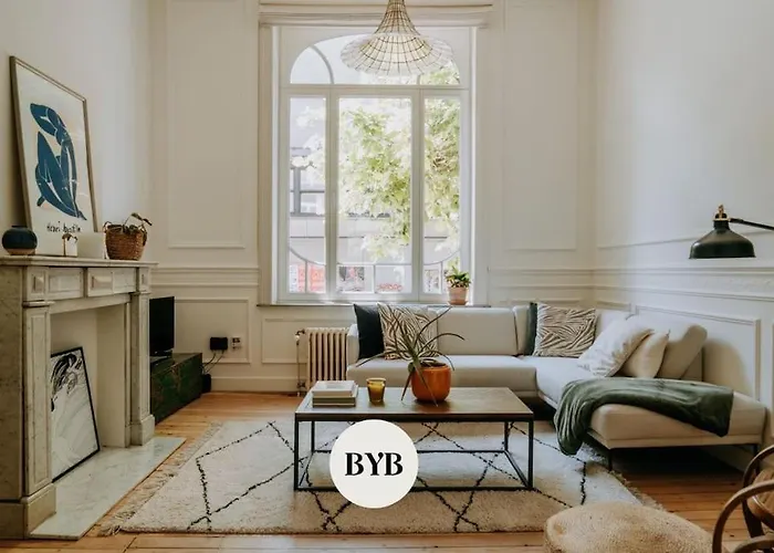 Beautiful 2 Bedroom Duplex In Le Chatelain