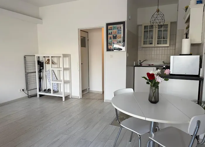 Lovely Condo Next To European Area