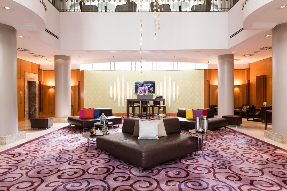 Hotel Renaissance