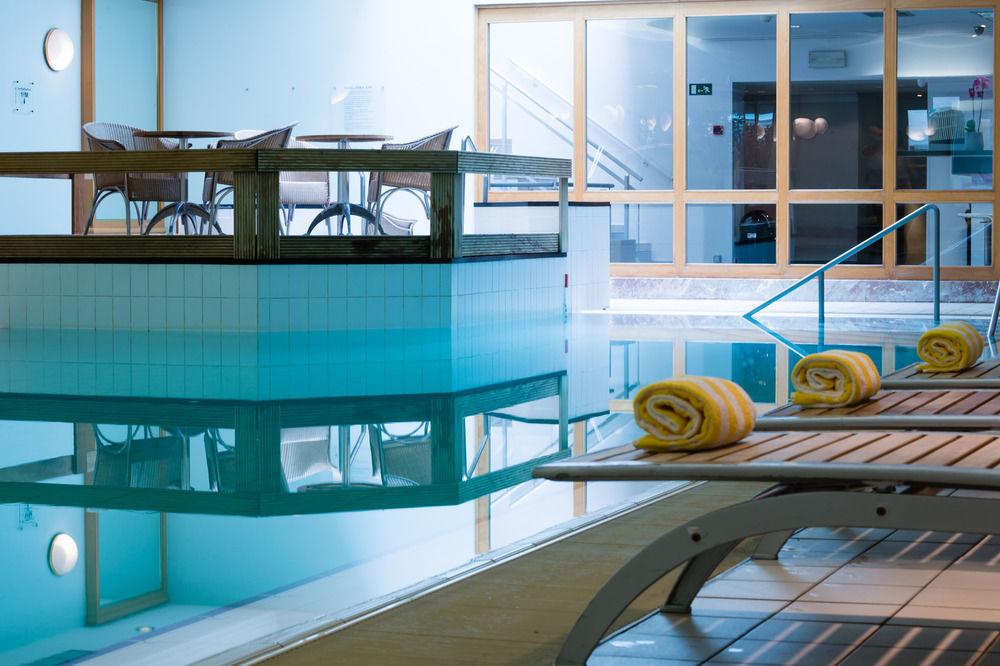 Renaissance Hotel 4*