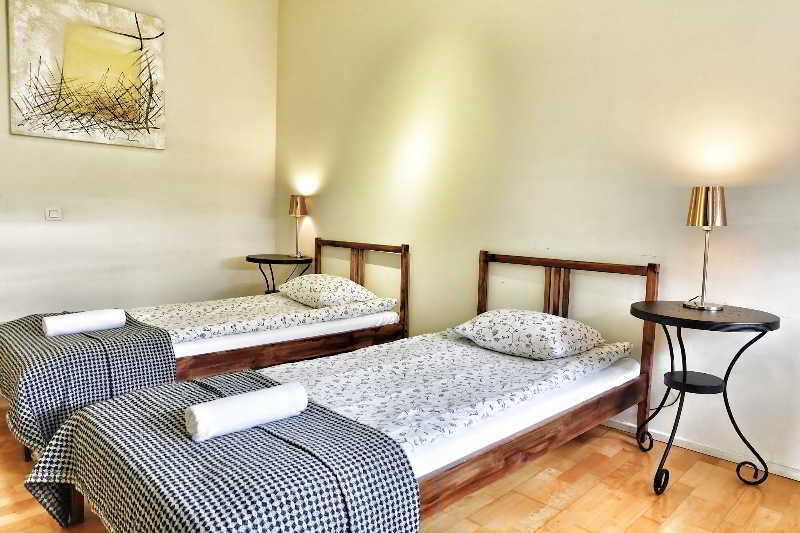 Lond Apartment *