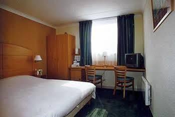 Campanile Brussel Drogenbos 3*