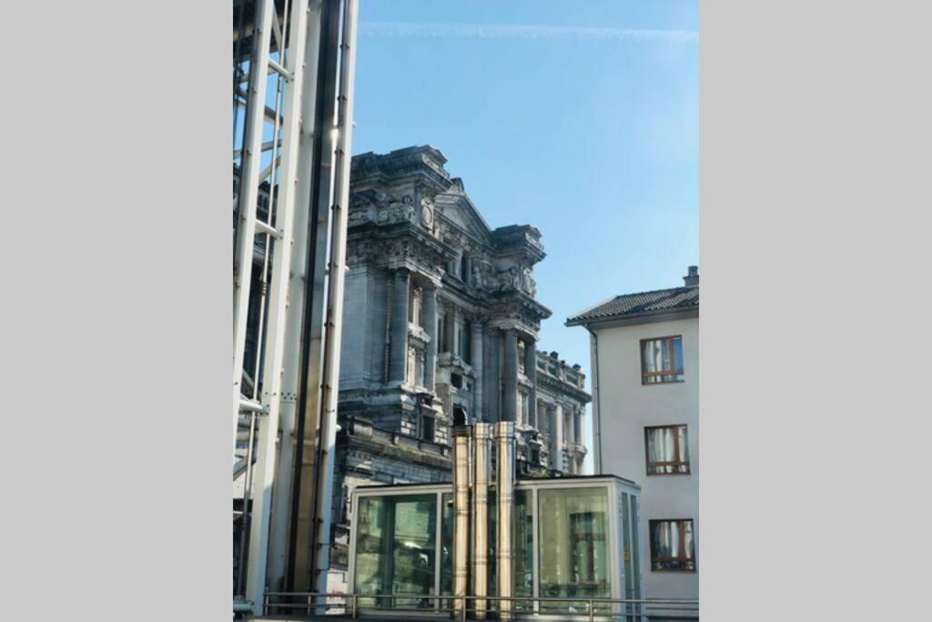 Apartment By Foot! Authenticity & Luxury Nearby