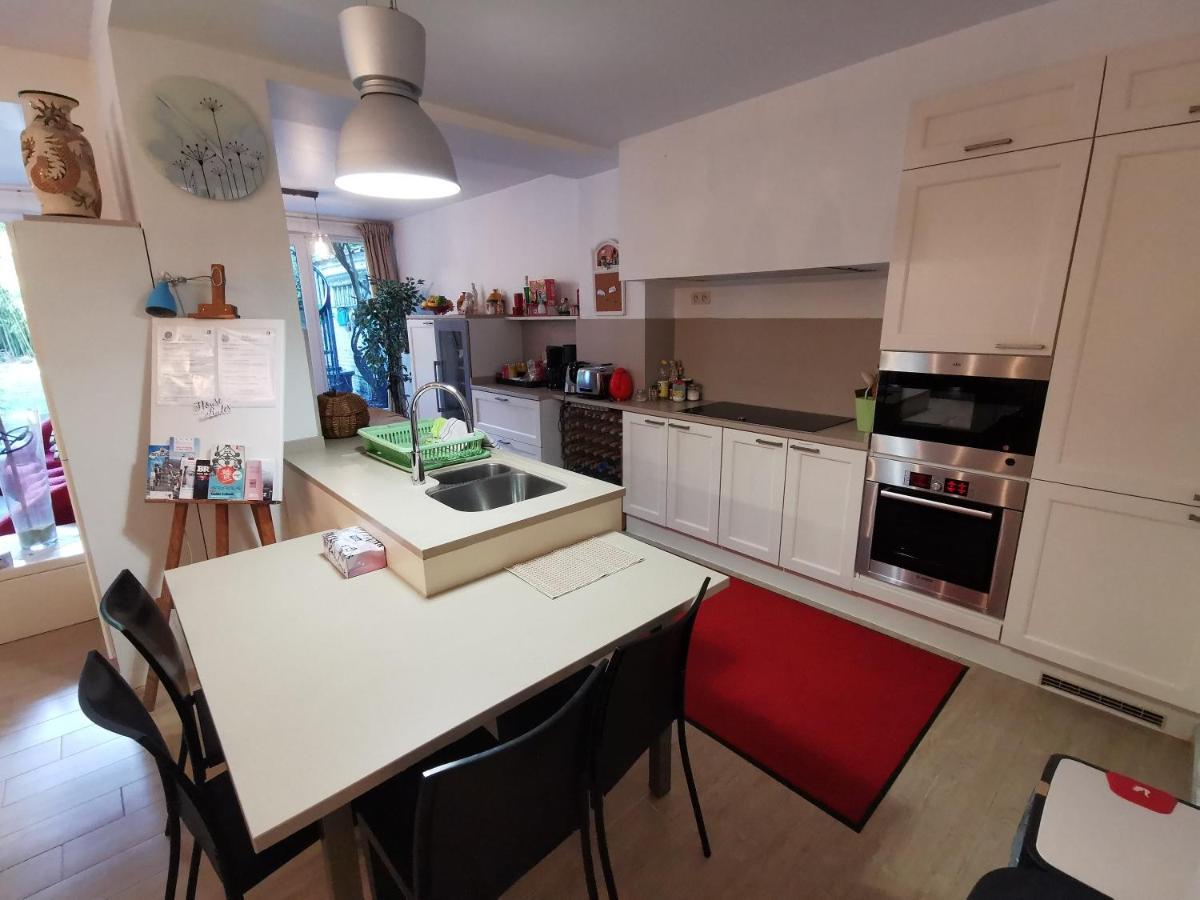 Appartement Le Divan Rouge Apartement, Next Atomium&expo Brussel