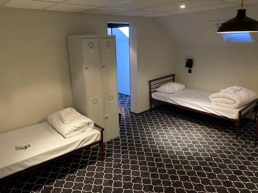 Safestay Hotel 3*