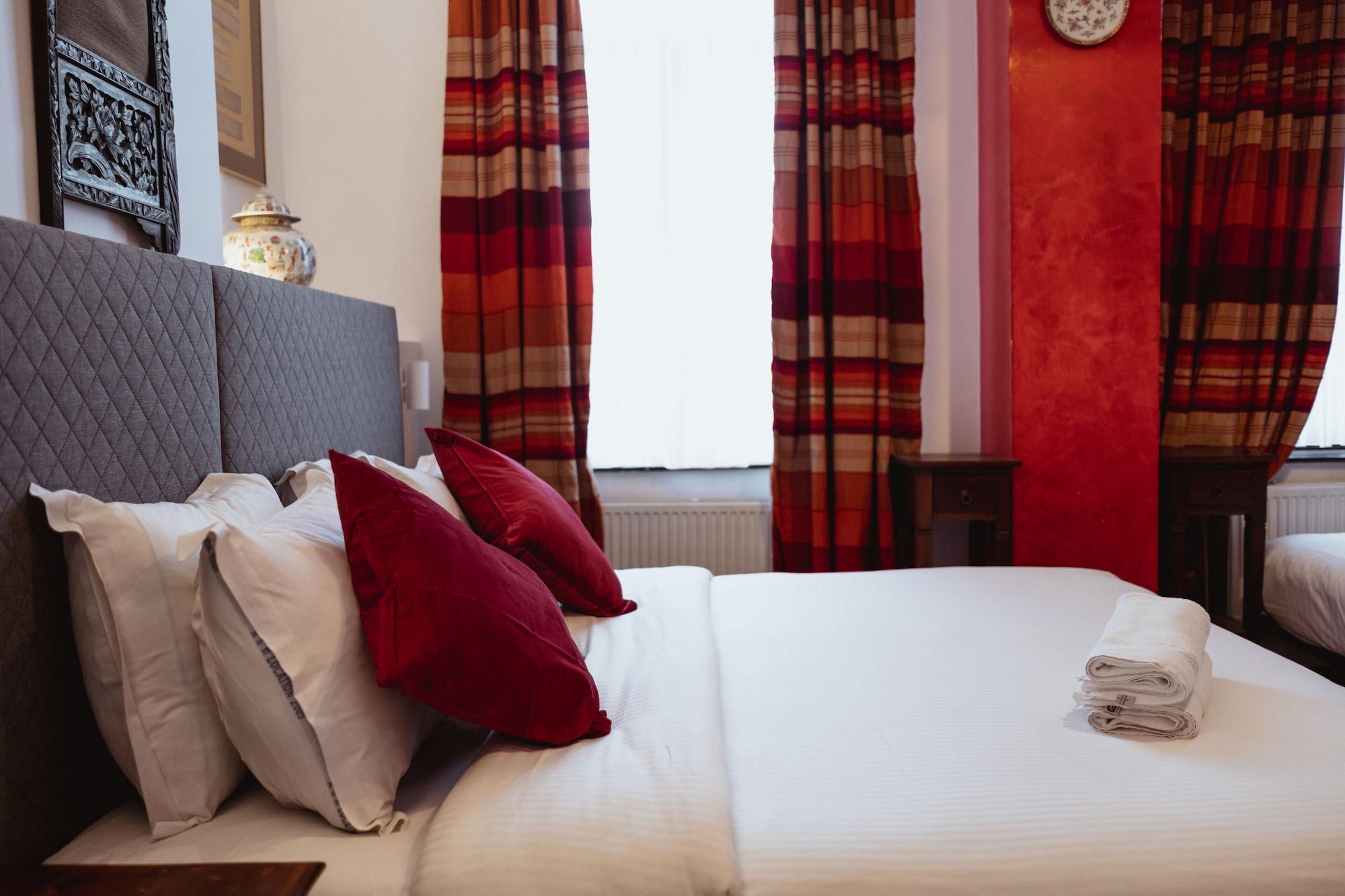 Le Centenaire Expo Hotel