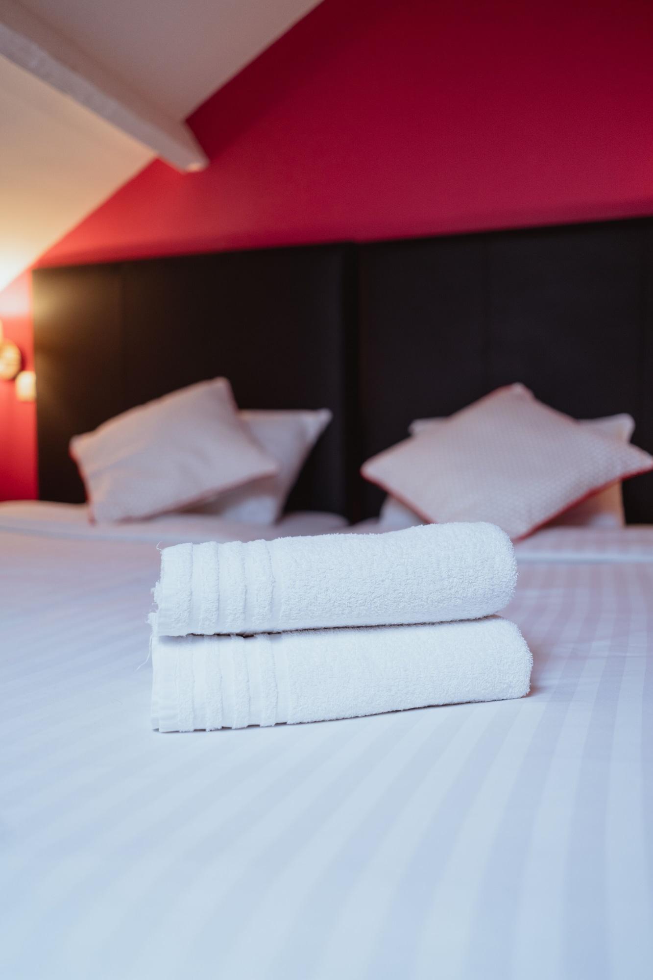 Le Centenaire Expo Hotel 2*