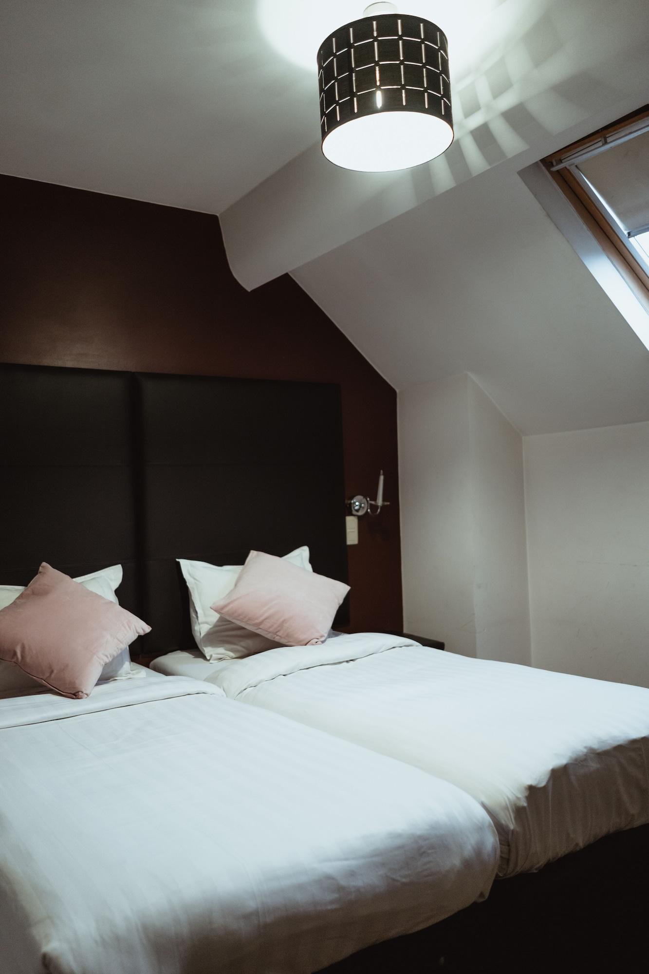 Le Centenaire Expo Hotel