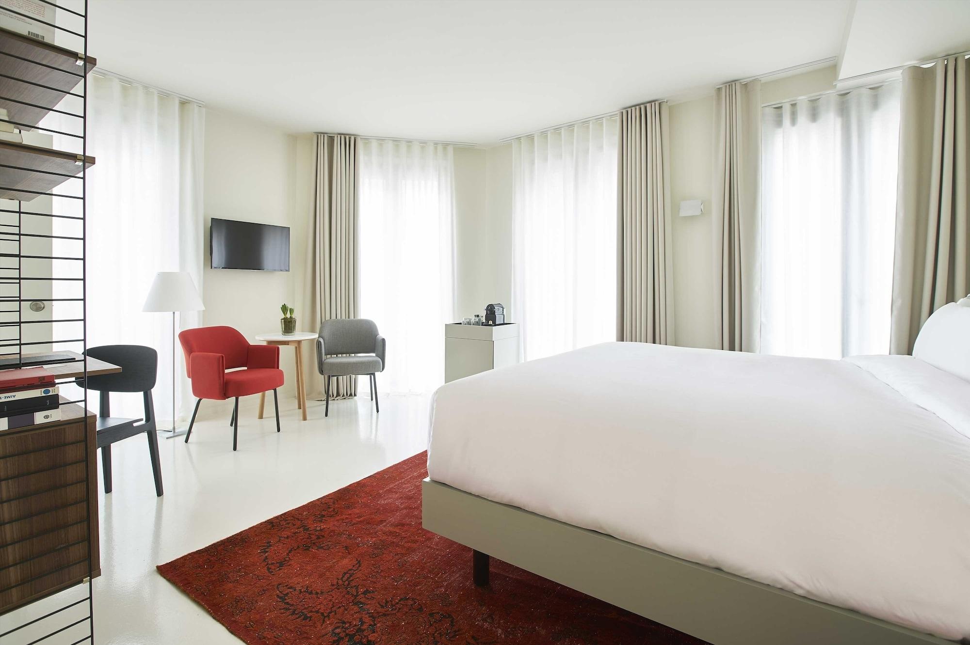 9hotel Sablon 4*