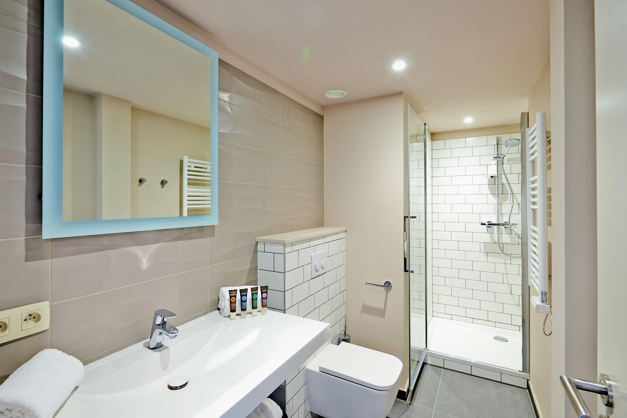 Appart'city Confort Centre Gare Du Midi 3*