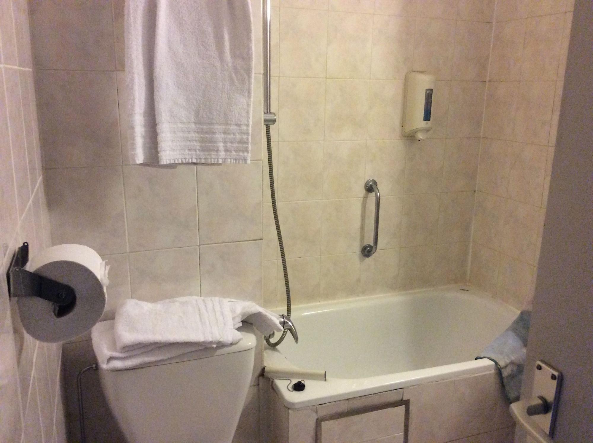 Aristote Hotel
